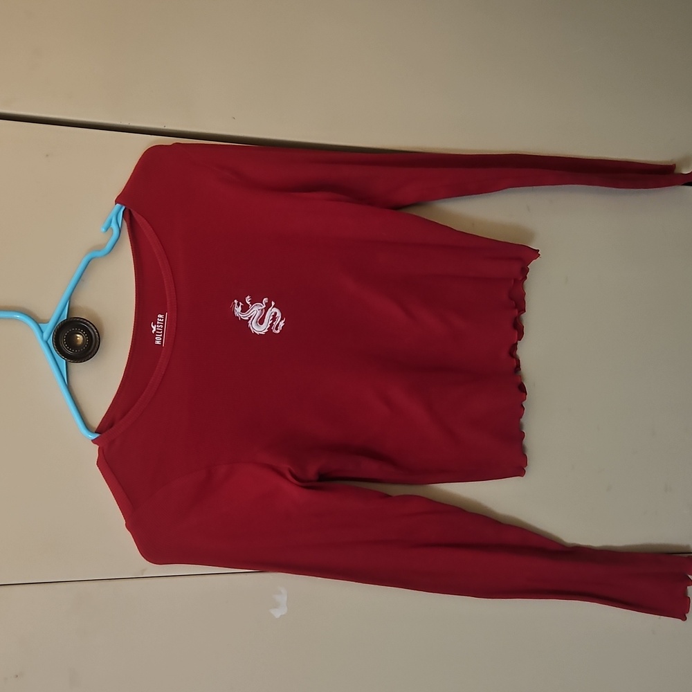 Hollister Red Dragon Women's Top, Medium